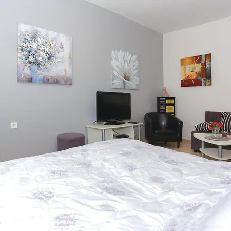 1 Bedroom Gorgeous In * Podstrana