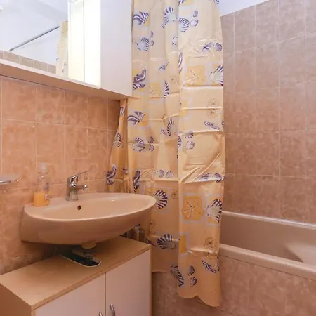 1 Bedroom Gorgeous In شقة *